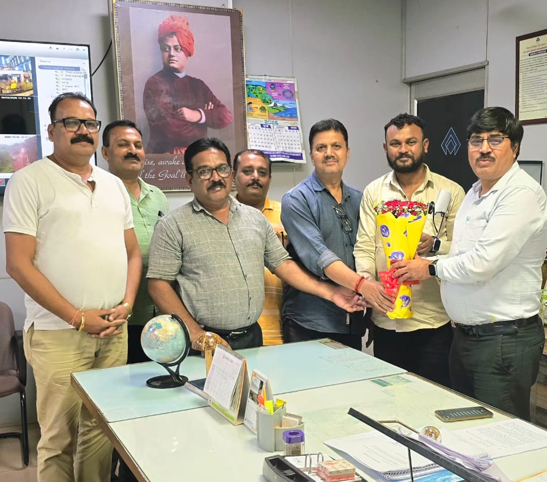 भारतीय मजदूर संघ के प्रतिनिधि मंडल ने मुख्य महाप्रबंधक खदान आर बी गहरवार के स्थानांतरण पर उनका अभिवादन किया